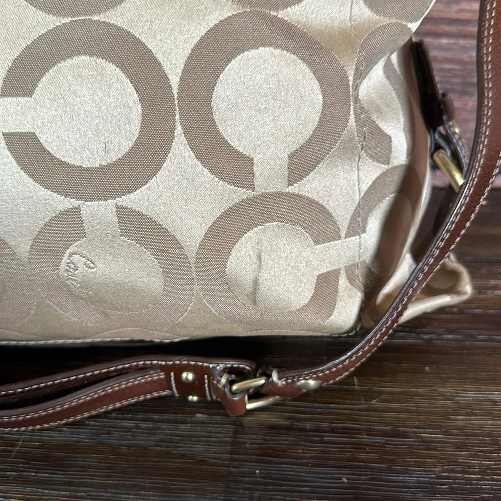 coach beige